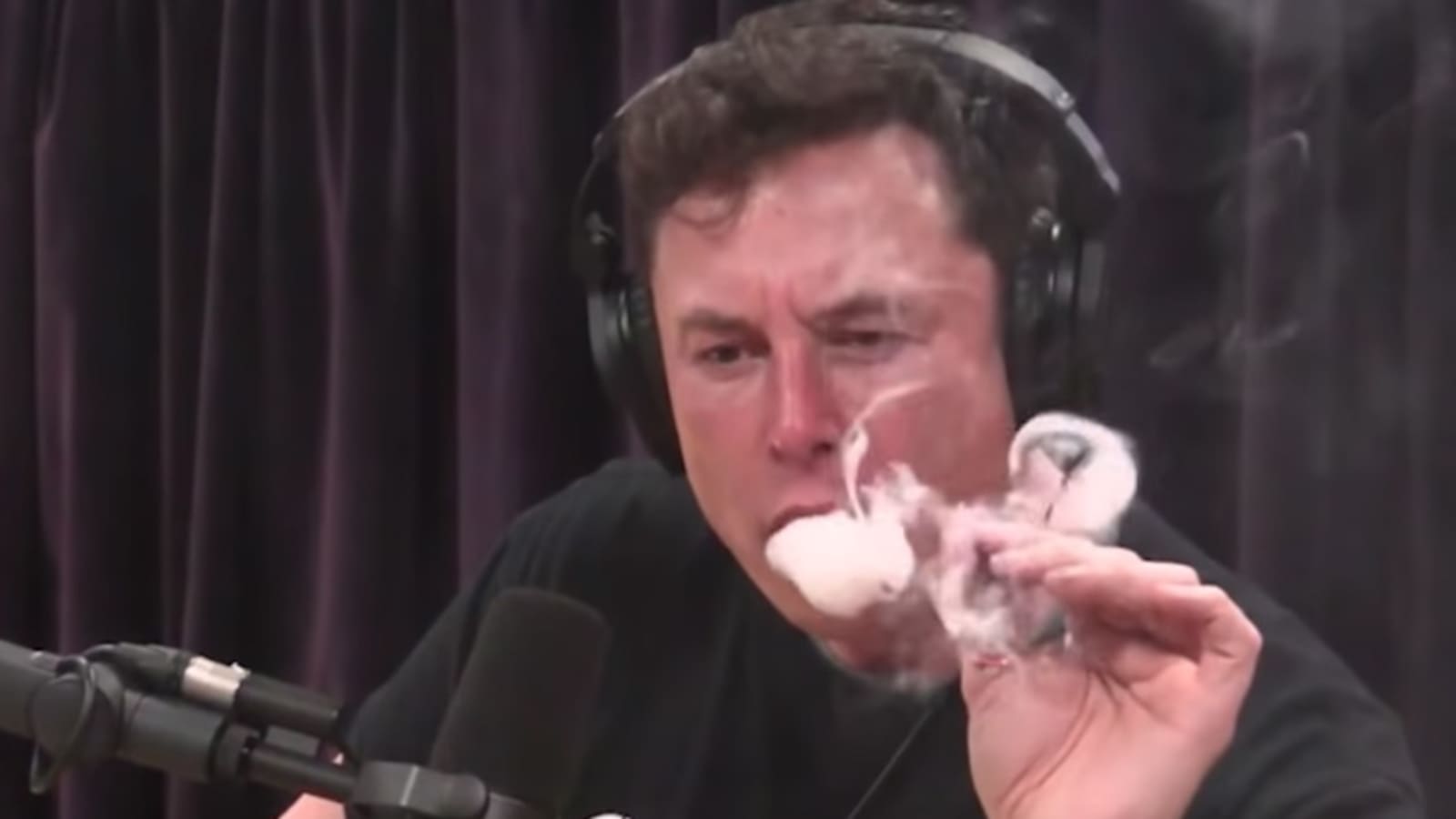 Elon Musk Supporting Legalizing Cannabis