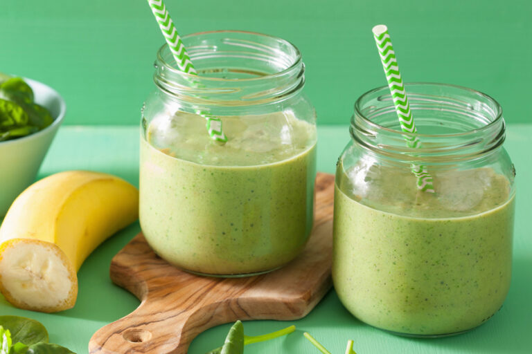 CBD Banana Spinach Smoothie