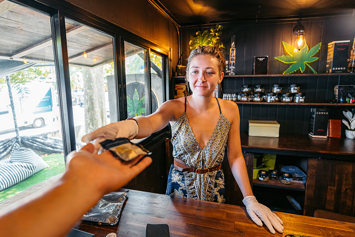 Buying CBD to Help Quit Smoking