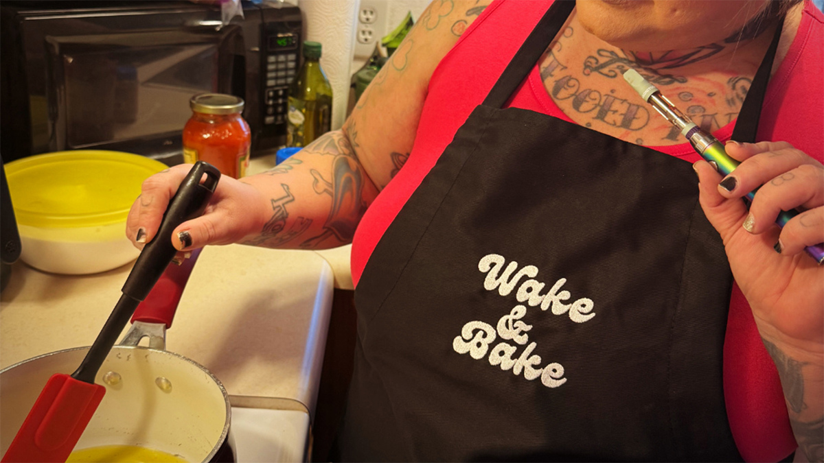 Dank Budz Wake &amp; Bake Apron